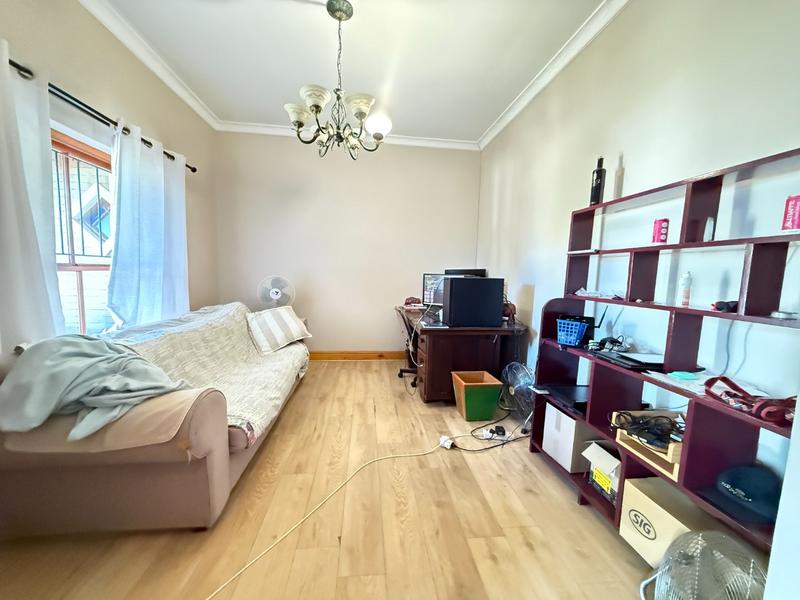4 Bedroom Property for Sale in Die Wingerd Western Cape